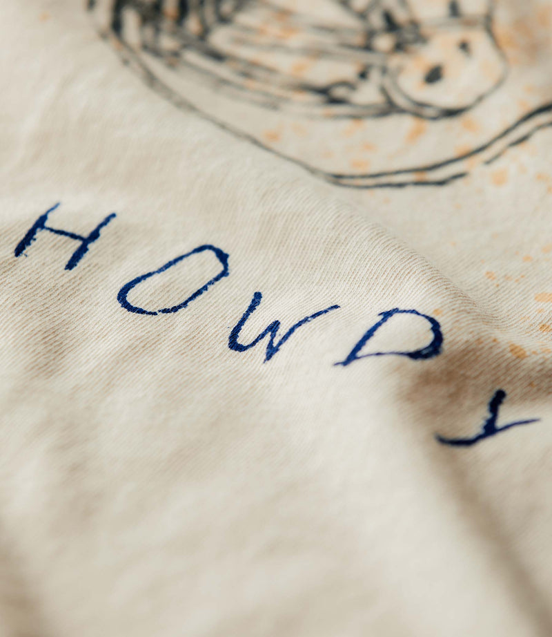 the "howdy" tee - Model