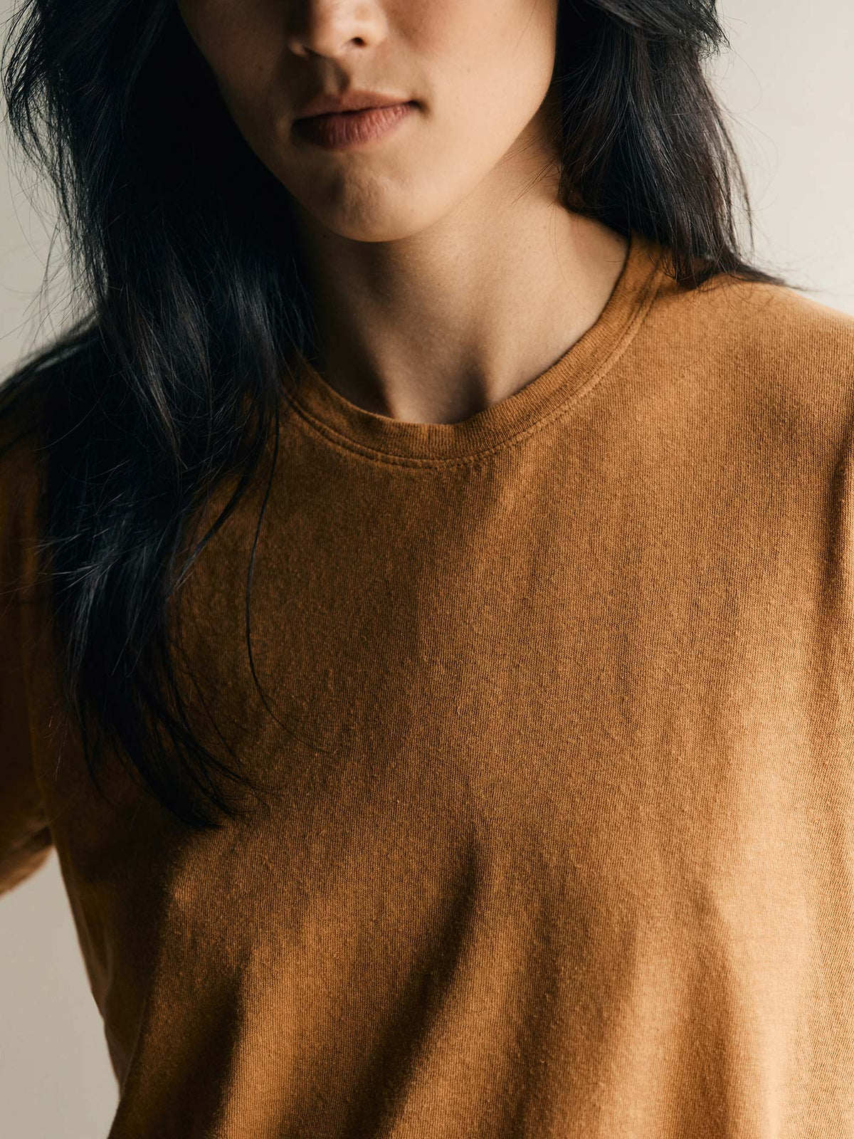 the cotton hemp tee in field brown