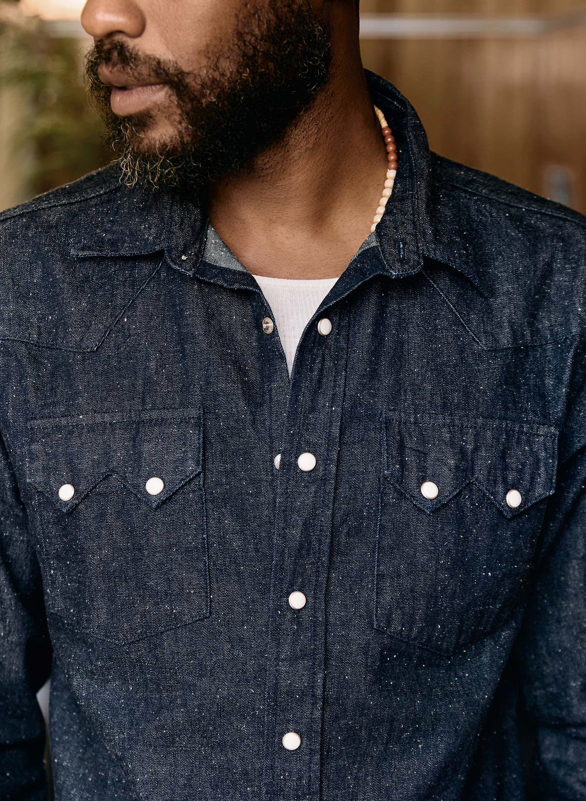 the sawtooth pearl snap in indigo nep
