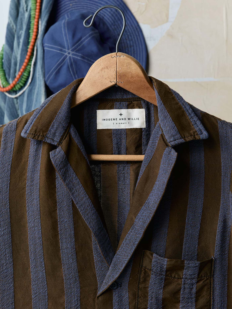 the sunfair shirt in indigo jacquard stripe - Model