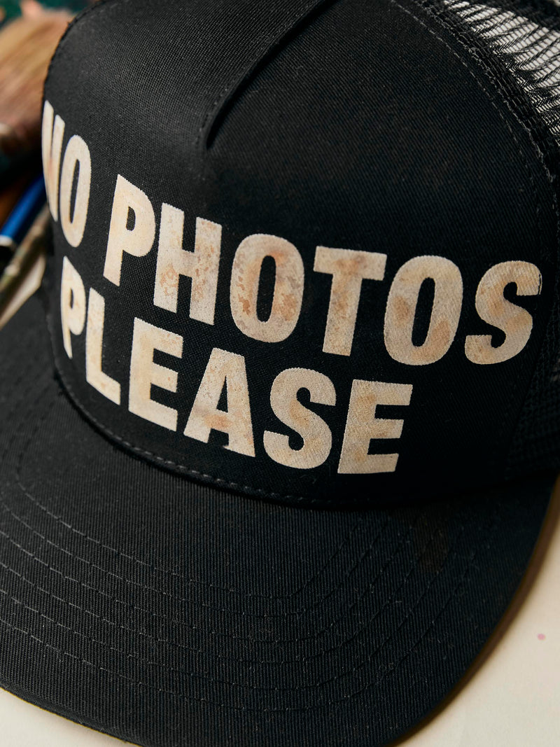 handmade "no photos" trucker - Model