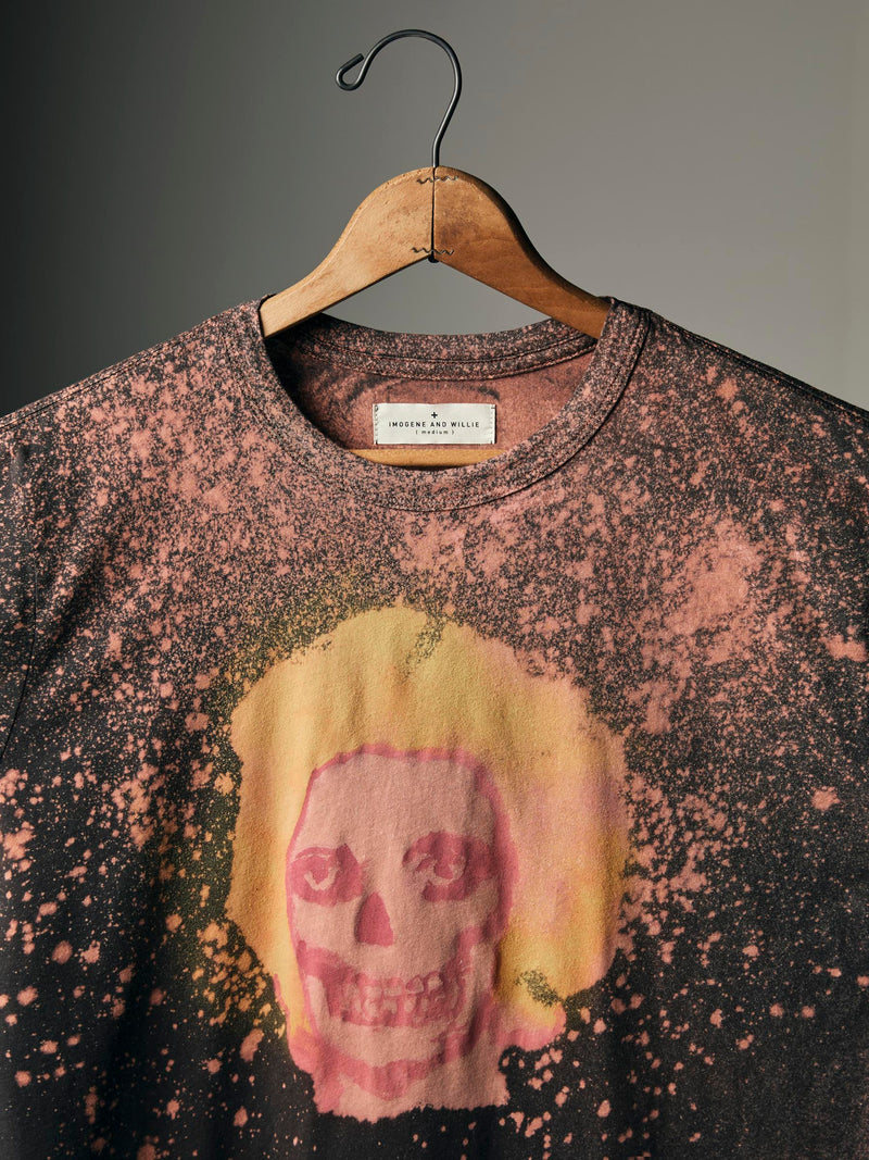 hand bleached "the end" tee - Model