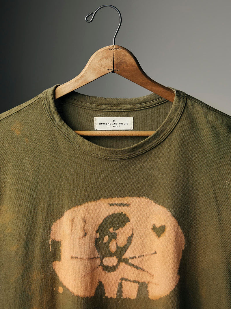 hand bleached "self care" tee - Model