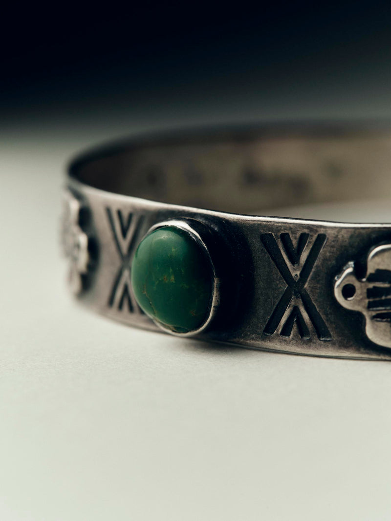 vinatge harvey-era thunderbird cuff - Model