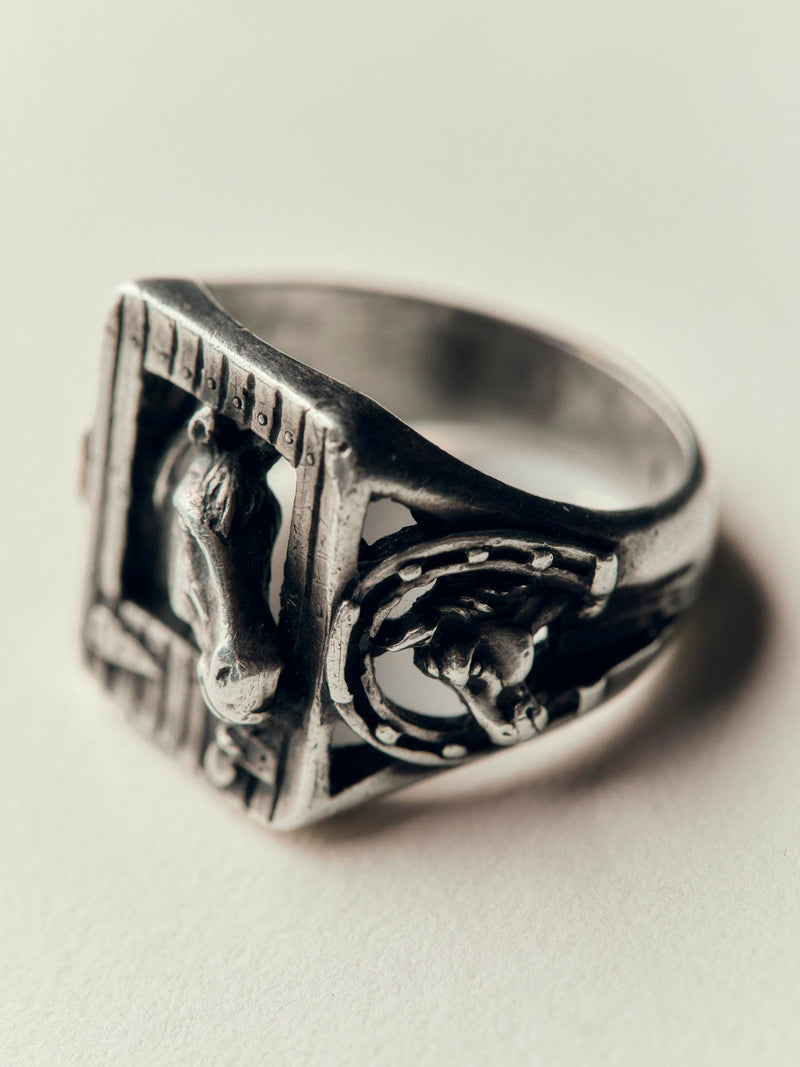 vintage silver horse in stable ring - Model