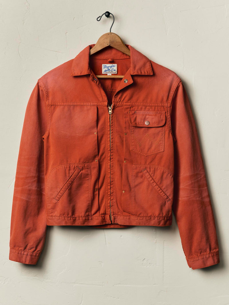 i+w x Wrangler 12MJZ sunfaded jacket - Model