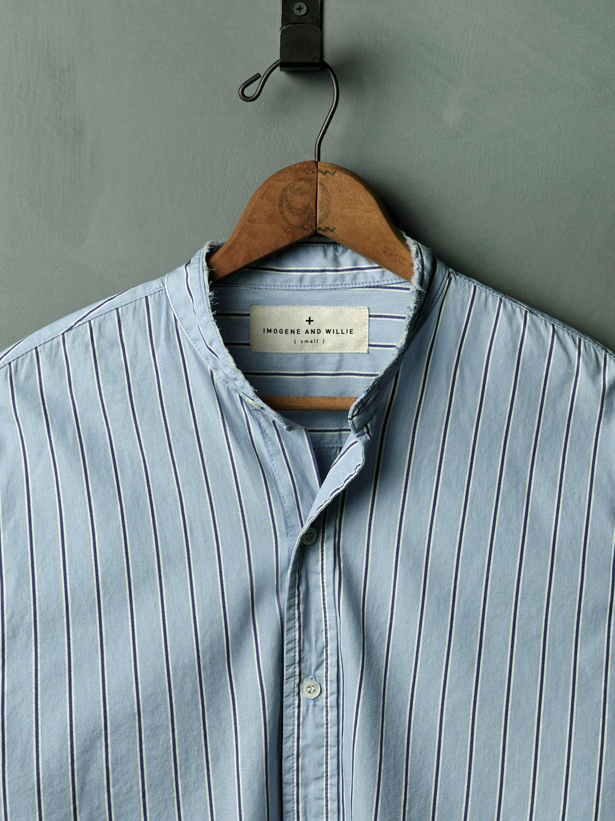 cut collar button down in blue stripe