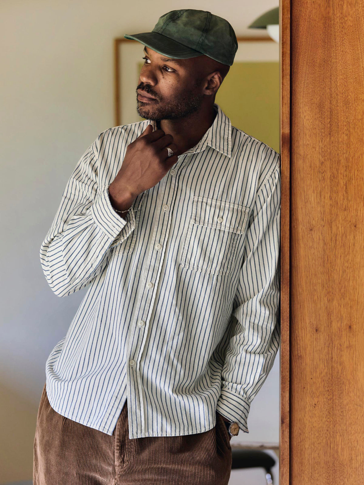 earl navy stripe