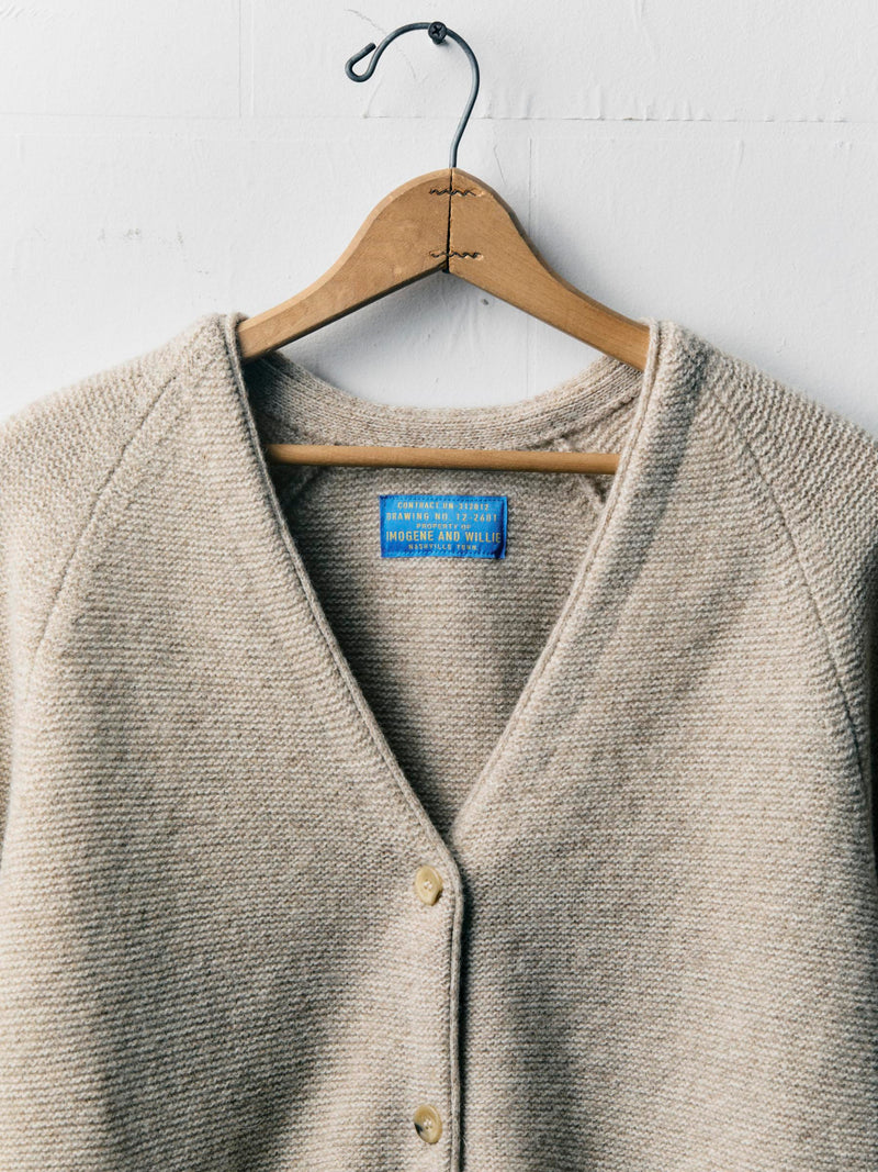 evie cardigan in natural - Model
