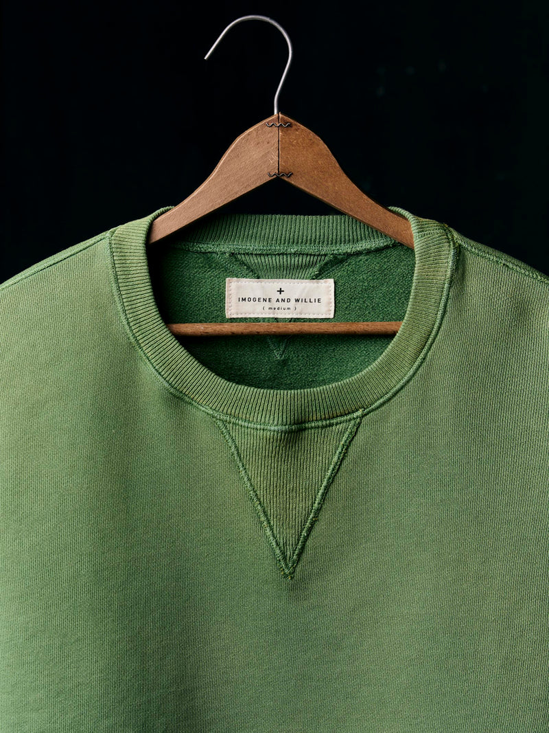 hilts sweatshirt sunfaded green - Model