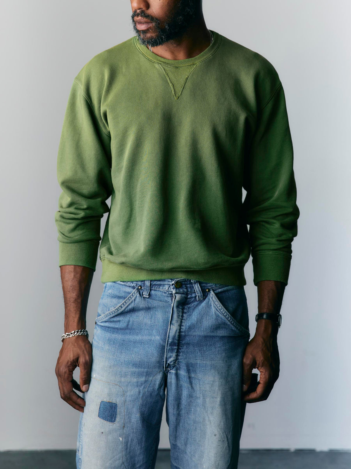 hilts sweatshirt sunfaded  green