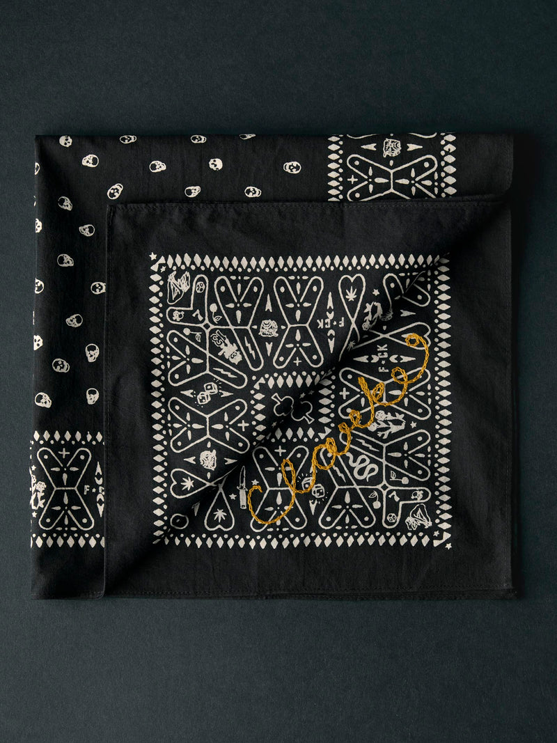 the "muerte" bandana - Model