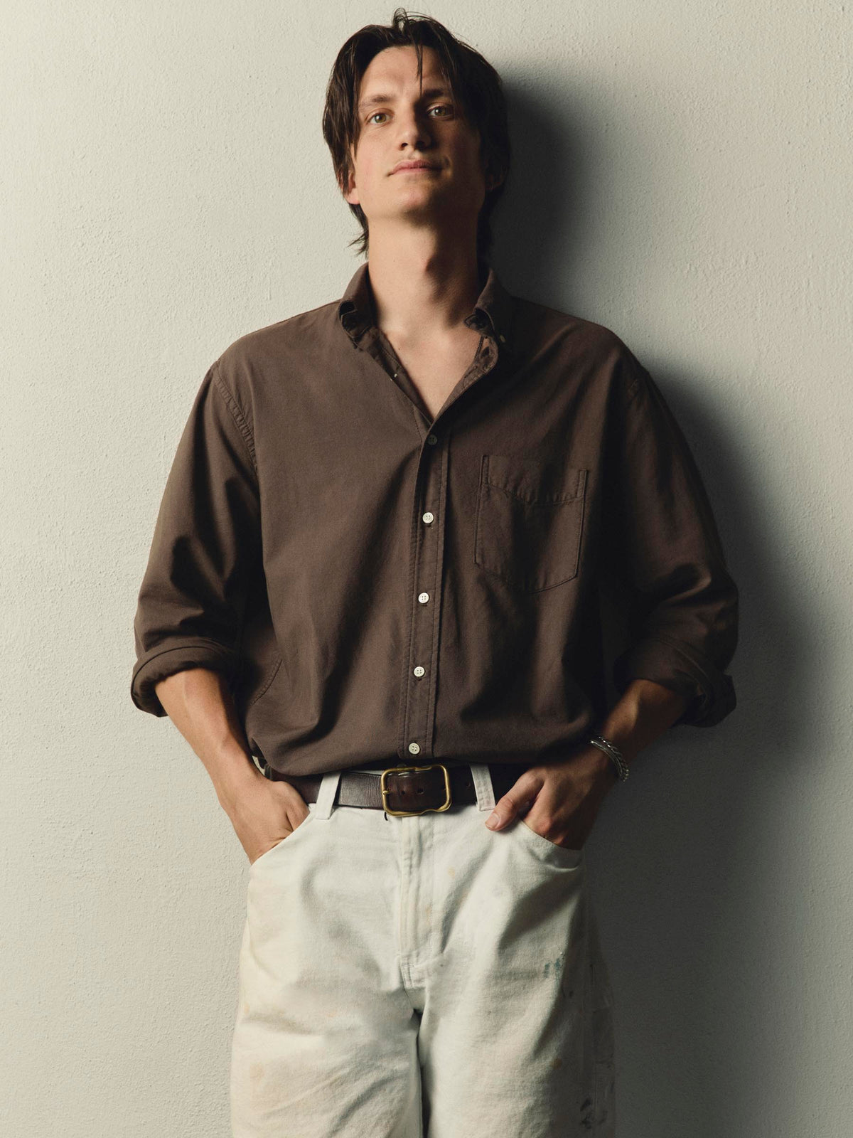 lightweight beach oxford in faded brown