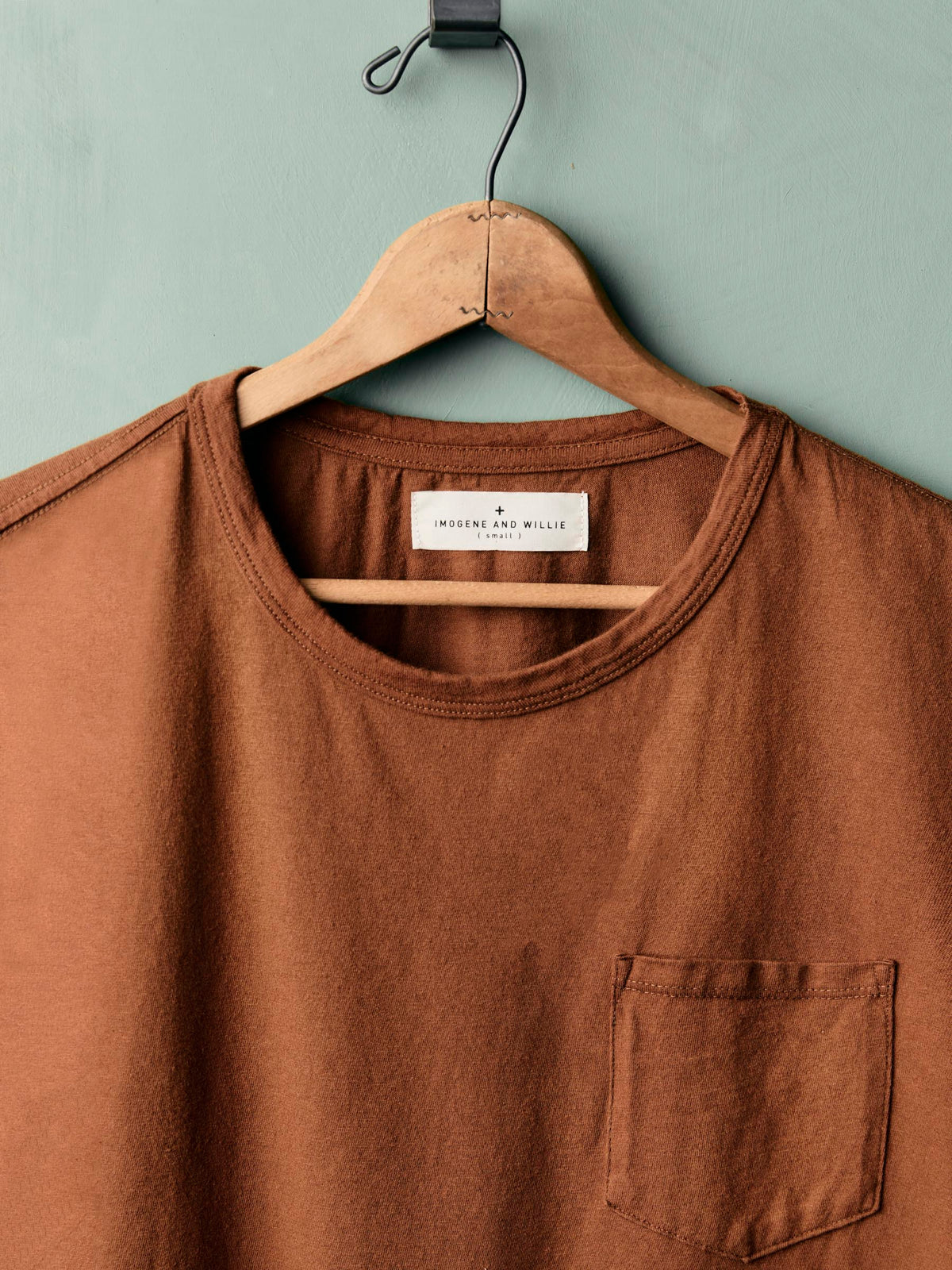 pocket tee in rust