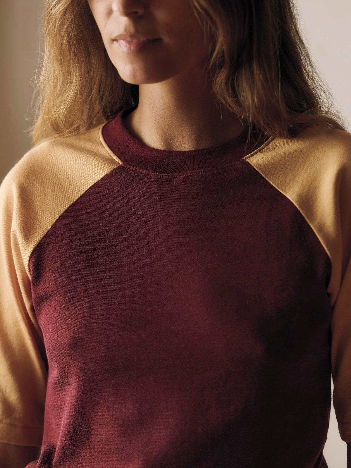 knit raglan crew in maroon