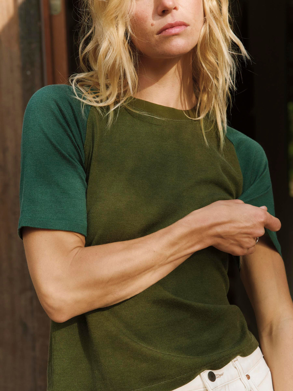 knit raglan crew in olive