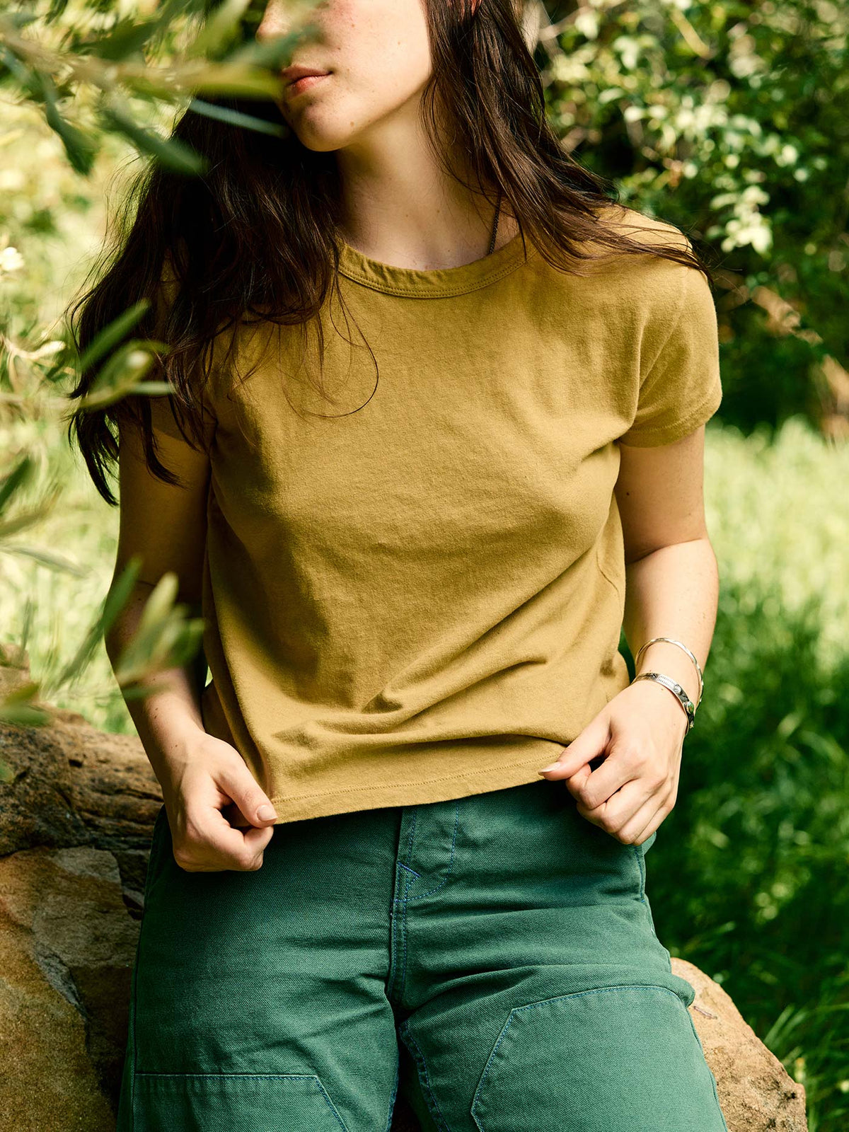 the drop tee in desert green